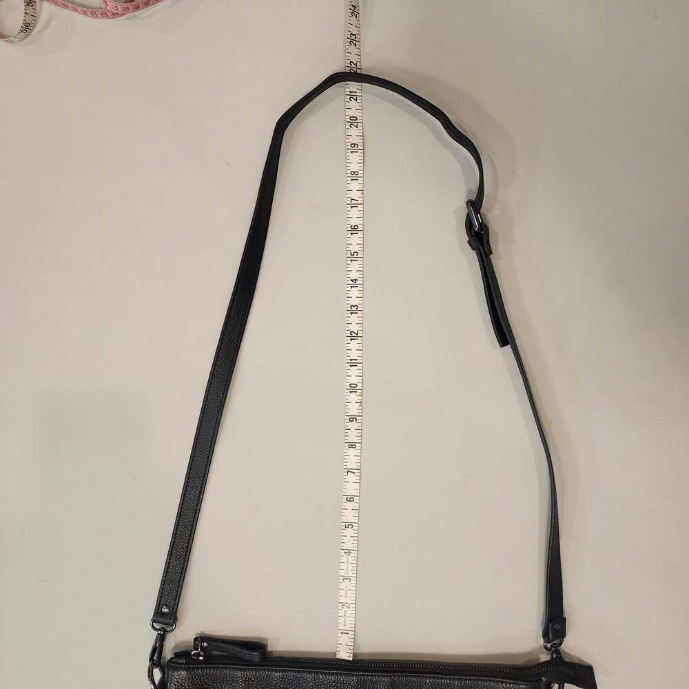 IO Pelle Italia Black Pebbled Leather 3D Embossed Skulls Crossbody Bag - Picture 4 of 7